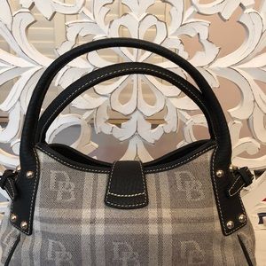 Dooney & Bourke bag